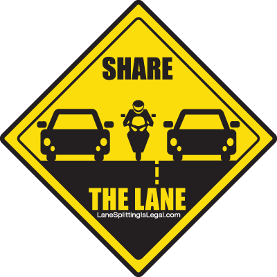 Dédoublement de voie / partage de voie - légal en Californie - Panneau routier
